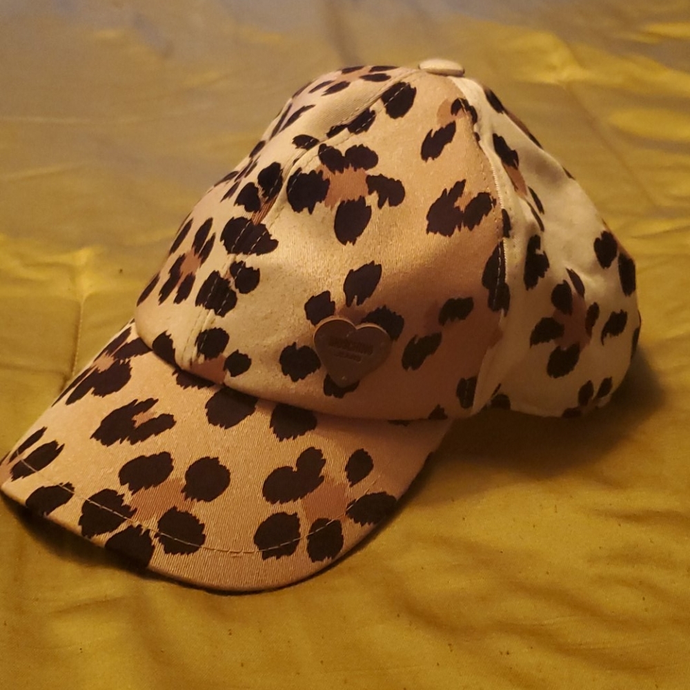 Moschino leopard hat